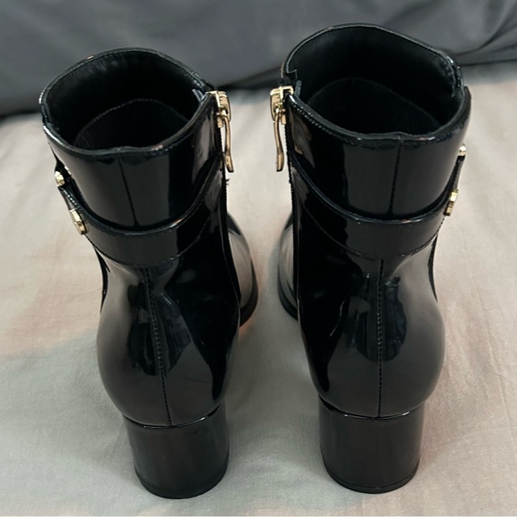 Artica Nelson Bootie - Picture 3 of 11